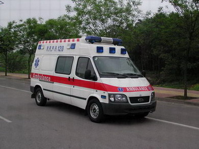 安龙县救护车护送